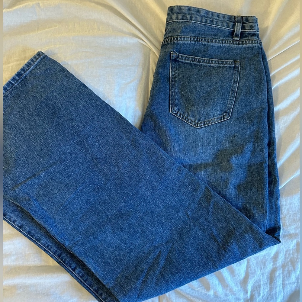 High waisted straight legged jeans